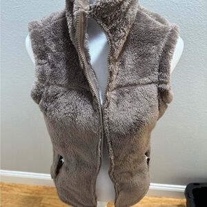 Free Country Brown Fuzzy Vest